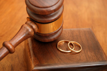 Hủy việc kết hôn trái pháp luật là gì? Chủ thể nào có quyền yêu cầu?