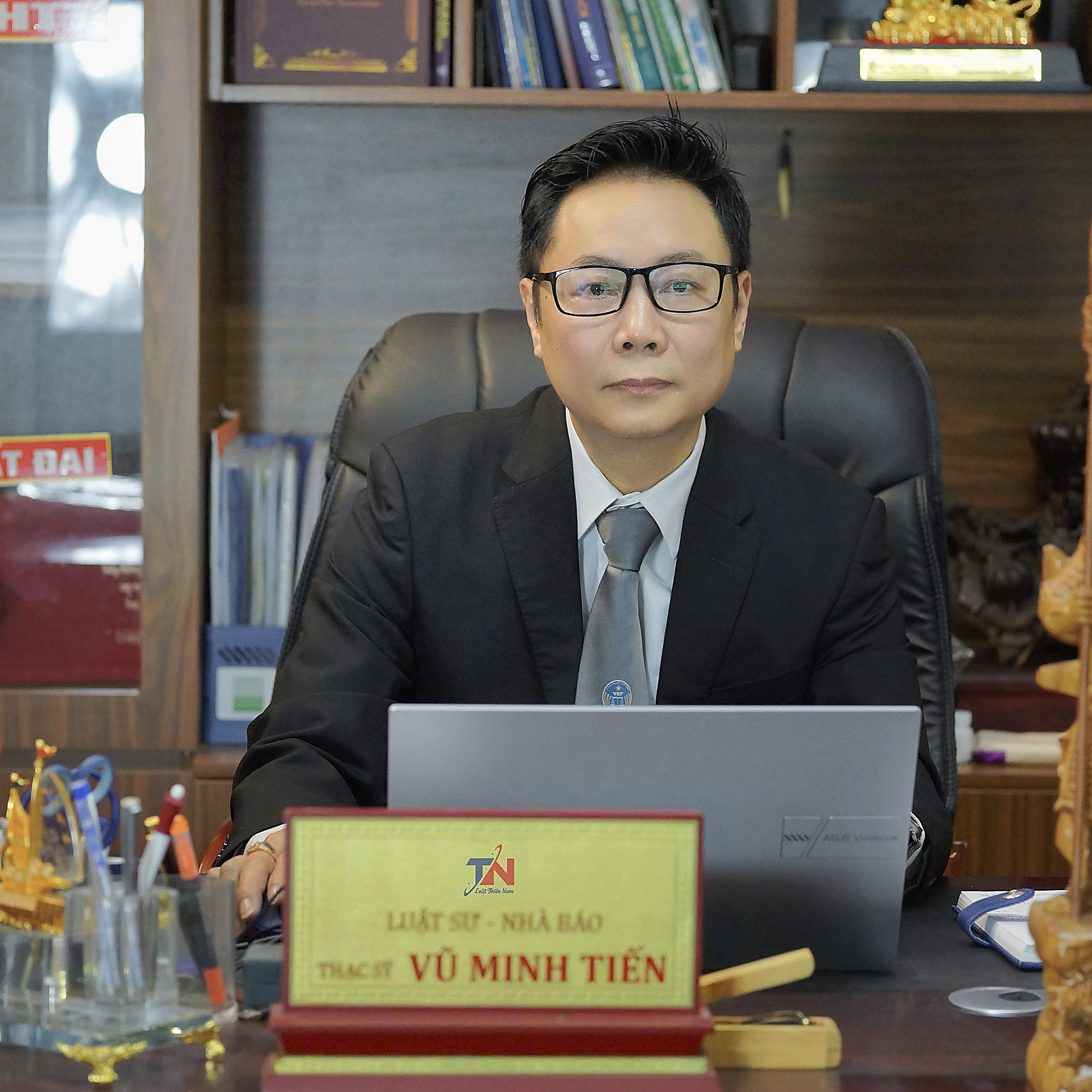 Thạc sĩ, Luật sư, Nhà báo Vũ Minh Tiến
